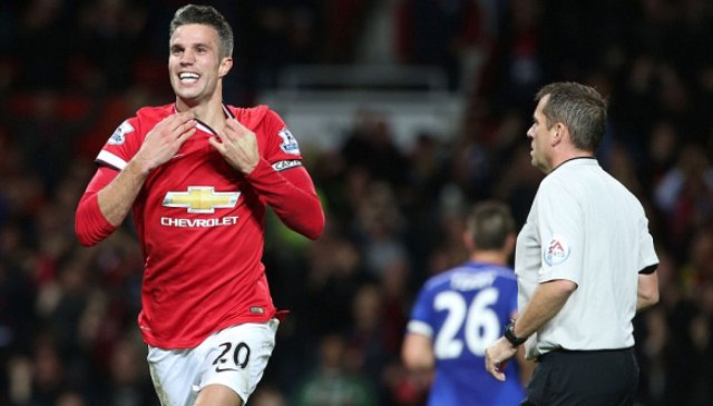 VIDEO: Phút 90+4, Persie gỡ hòa 1-1 cho MU (MU 1-1 Chelsea)