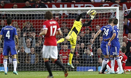 Courtois lí giải nguyên nhân Chelsea rơi chiến thắng