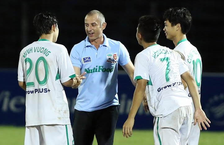 HLV Graechen nói về khả năng vô địch của U19 HAGL
