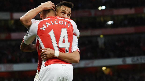 Lộ lý do Sanchez chơi như ''lên đồng''