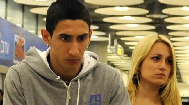 Vợ Di Maria chẳng nể nang gì Scholes
