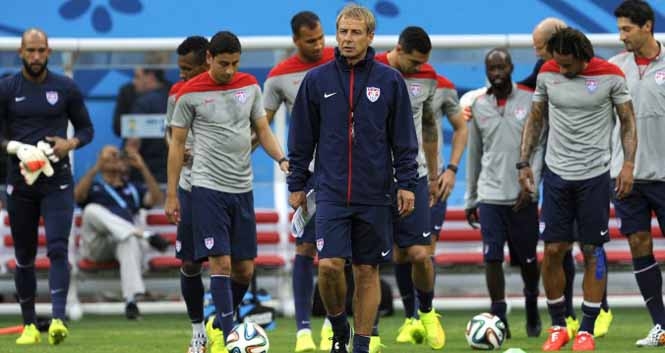 Klinsmann chia sẻ lý do gọi Lee Nguyễn lên tuyển