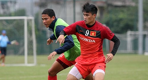 Công Vinh tự tin cạnh tranh suất dự AFF Cup