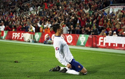 Ronaldo nói gì về cuộc chạm trán với Messi?