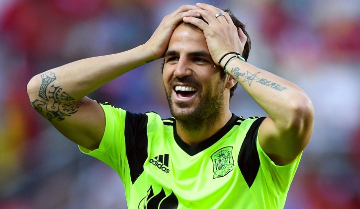 Fabregas bị buộc tội gửi thông điệp ‘cay độc’ đến Barca