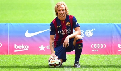 Man Utd và Man City đại chiến vì Ivan Rakitic
