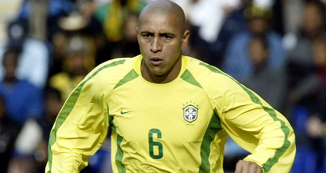 Roberto Carlos: Neymar và Ronaldo, Messi xuất sắc nhất