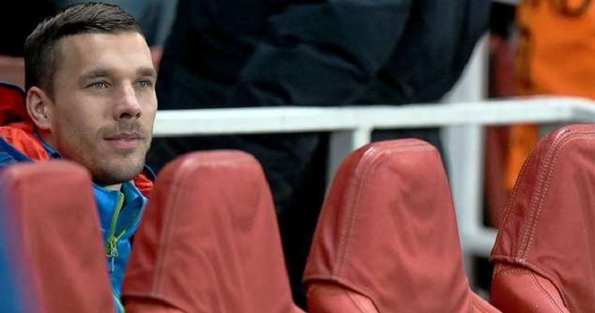 Chuyển nhượng 27/12: Tin chuyển nhượng về Podolski, Miranda, Lucas...