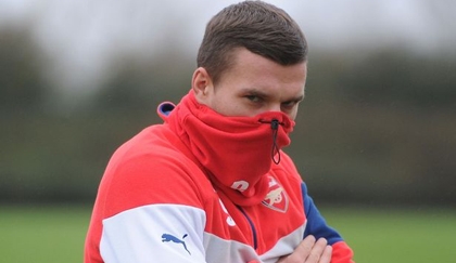 Nổi loạn, cầu thủ đầu tiên bị bán xới khỏi Arsenal