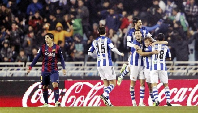 Video clip bàn thắng: Sociedad 1-0 Barcelona - Gặp khó đầu năm