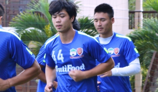 HAGL bội thu nhờ bán áo Công Phượng