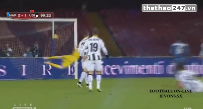 VIDEO: Cú nã đại bác tuyệt đẹp của Marek Hamsik tung lưới Udiniese
