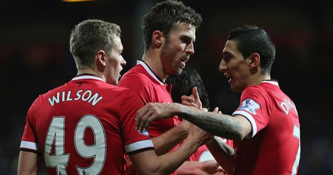 Van Gaal khó chịu với 4-4-2
