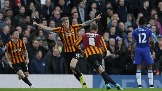 Video clip bàn thắng: Chelsea 2-4 Bradford - Cơn địa chấn tại Stamford Bridge