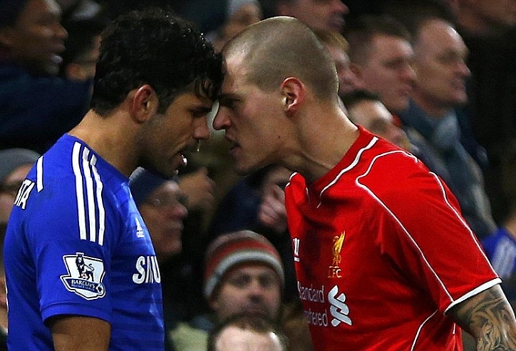 VIDEO: Skrtel có đốn ngã Costa trong vòng cấm?