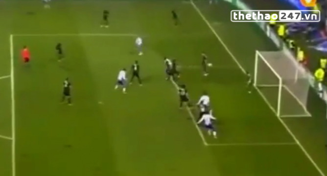 VIDEO: Sao Porto tái hiện tuyệt chiêu đánh gót của Ibrahimovic