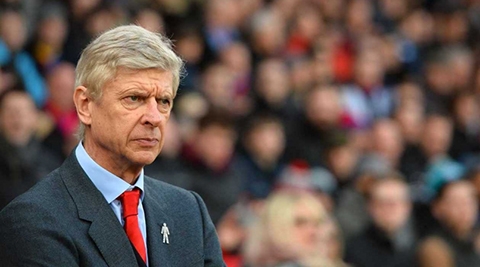 HLV Wenger lại bị kêu gọi từ chức sau trận thua Monaco