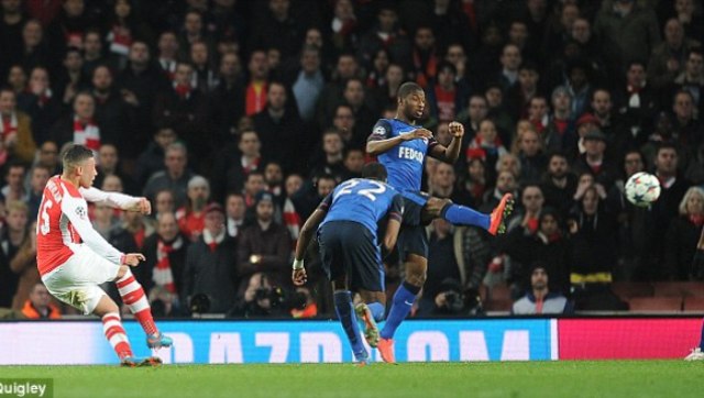 VIDEO: 5 bàn thắng đẹp lượt đi vòng 1/8 Champions League
