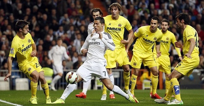 Chia điểm với Villarreal, Real sắp bị Barca bắt kịp