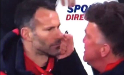 Van Gaal ‘tẩn’ Giggs vì không ăn mừng chiến thắng