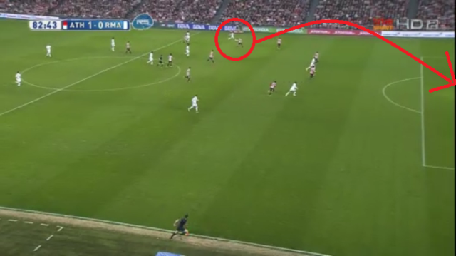 VIDEO: Cột dọc từ chối siêu phẩm của Gareth Bale