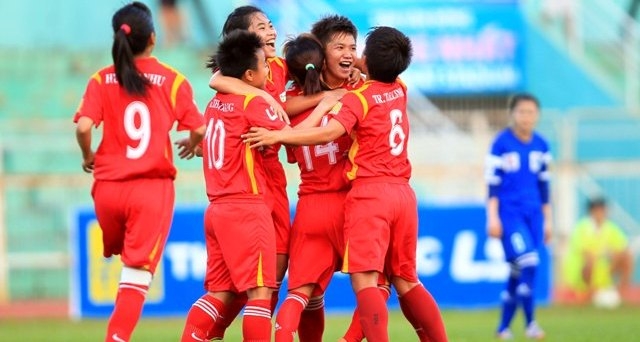 Thắng đậm Hà Nội II, TP.Hồ Chí Minh tách top dẫn đầu