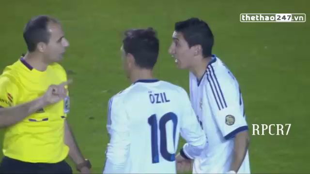 VIDEO: 'Tiền án' nhận 2 thẻ vàng trong 1 phút của Angel Di Maria
