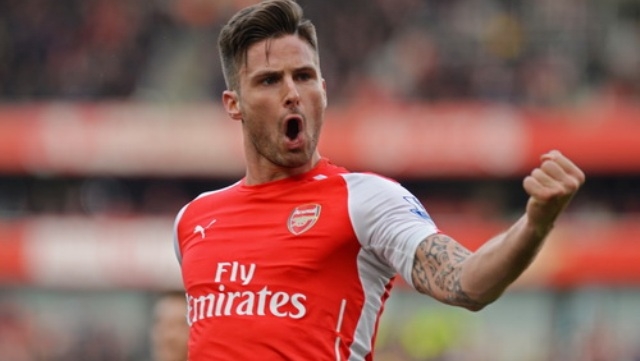 VIDEO: Giroud mở tỉ số cho Arsenal sau cú sút trái phá trong vòng cấm