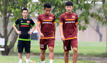 HLV Miura xúc động nói lời chia tay 5 cầu thủ U23 VN