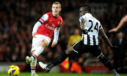 Arsenal gặp thuận lợi ở vòng 30 giải Ngoại hạng Anh