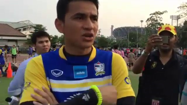 VIDEO: HLV Kiatisuk trò chuyện tiếng Việt về Công Phượng và Tristian Đỗ