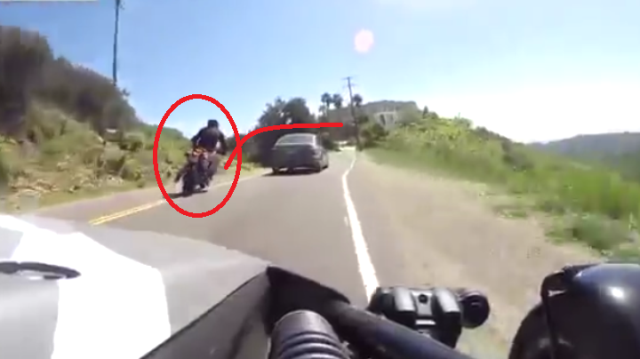 VIDEO: Pha tránh tai nạn đẳng cấp của thanh niên đi xe phân khối lớn