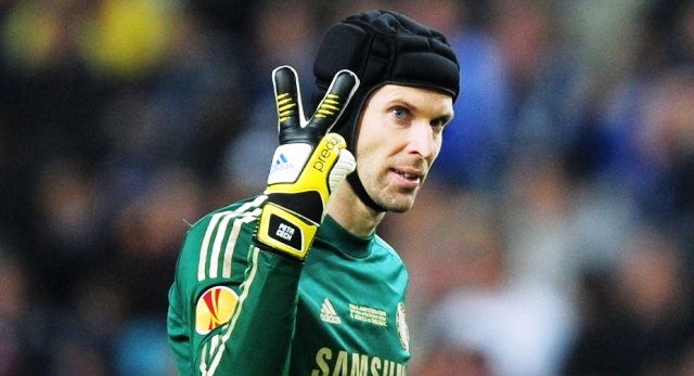 Hazard ủng hộ Cech rời Chelsea