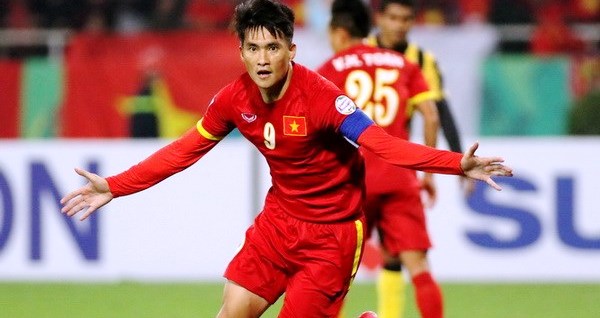 Công Vinh được đề cử QBV: Vui buồn lẫn lộn