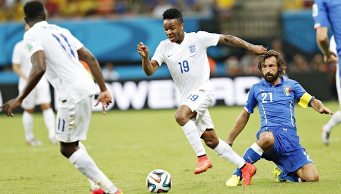 VIDEO: Những pha bóng nâng tầm Raheem Sterling thành siêu sao