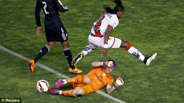 VIDEO: Những pha cứu thua xuất sắc của thủ thành Casillas trước Vallecano