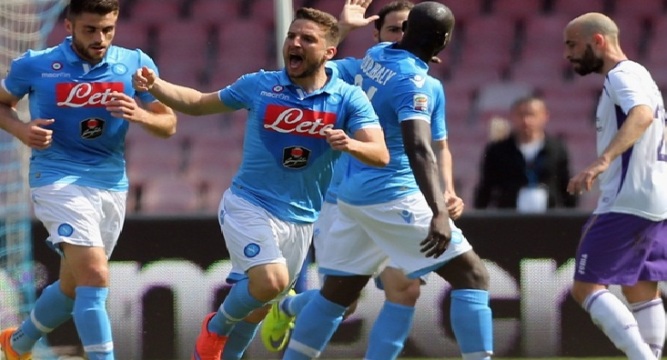 Video clip bàn thắng: Napoli 3-0 Fiorentina (V32 Serie A)