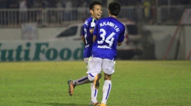 VIDEO: Siêu phẩm sút xa của Hồng Duy vào lưới Đồng Nai