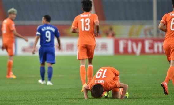 Video clip bàn thắng: Shandong Luneng 3-1 B.Bình Dương (AFC Champions League)
