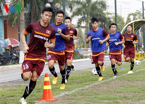 Đổi lịch thi đấu, HLV Miura vẫn “quay cuồng” với U23 VN và ĐTQG