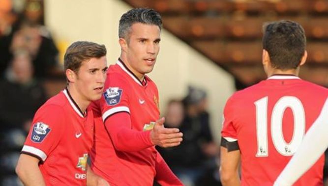 VIDEO: Van Persie lập cú đúp giúp U21 MU thắng đậm U21 Fulham