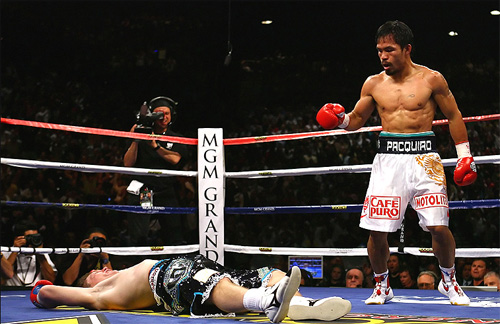 Video Mayweather - Pacquiao: Liên hoàn đấm của võ sĩ Philippines