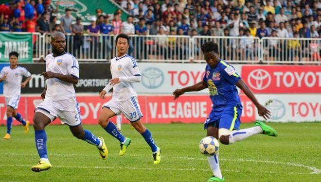 Video clip bàn thắng: HAGL 2-2 QNK Quảng Nam (V12 V-League)