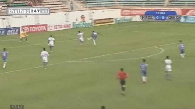 VIDEO: Tình huống bỏ lỡ cơ hội đáng tiếc của tân binh HAGL