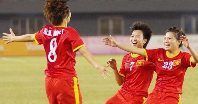 Nữ Việt Nam 7-0 nữ Malaysia: Phục Tuyết Dung!