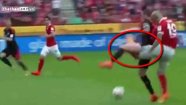 VIDEO: Tình huống gãy chân kinh hoàng tại vòng 31 Bundesliga