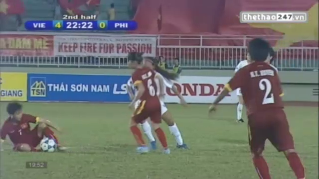 VIDEO: Pha xử lý bóng được khán giả nhiệt tình vỗ tay của Tuyết Dung