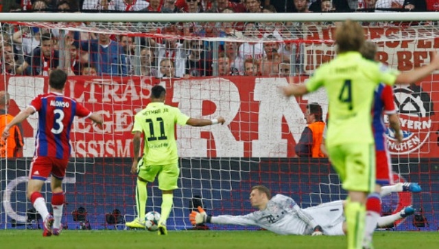 VIDEO: Màn trình diễn chói sáng của Neymar trước Bayern
