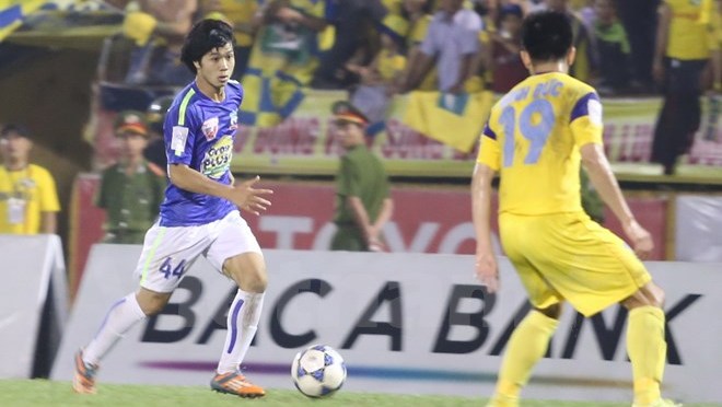 VIDEO: Màn trình diễn của Công Phượng ở lượt đi V-League 2015