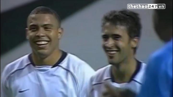 VIDEO: Pha phối hợp tuyệt đẹp giữa 2 huyền thoại của Real Madrid
